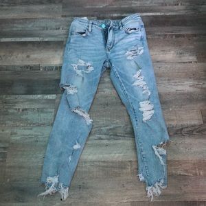 American Eagle Light Wash Distressed Jeans